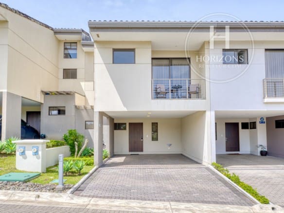 Casa En Venta En Sabanilla, Condominio La Estefana, 3 Habitaciones Más Mezzanine