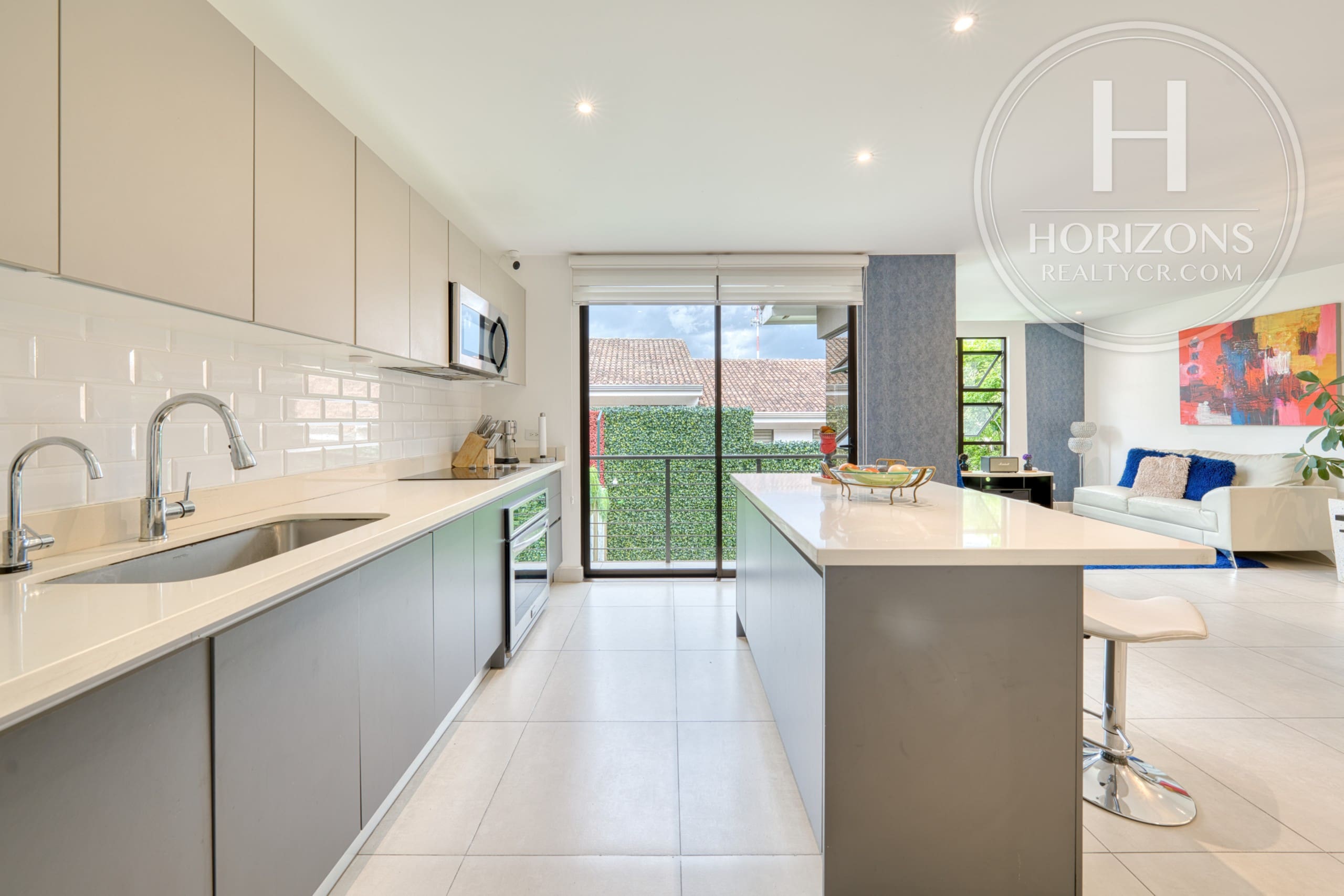Casa en Venta en Condominio La Estefana en Sabanilla 3 Habitaciones más Mezzanine y Vista a Áreas Verdes nja1408dm
