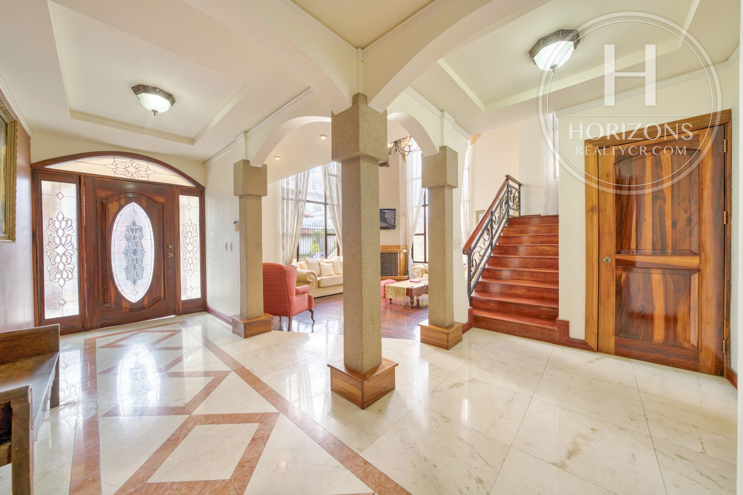 Casa en Venta en Residencial Altamonte Granadilla Curridabat Amplia Zona Verde con Vista a Reserva nja1406sb