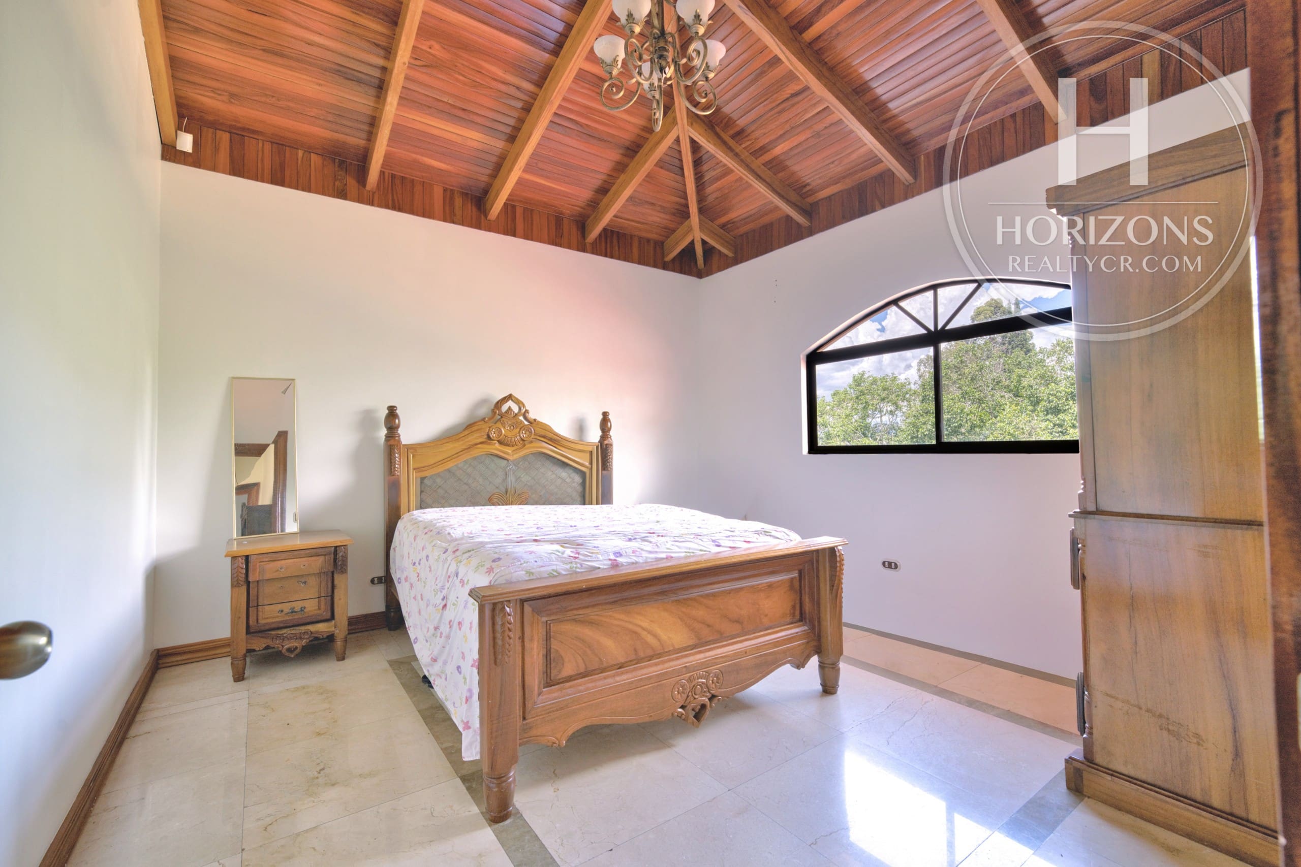 Casa en Venta en Residencial Altamonte Granadilla Curridabat Amplia Zona Verde con Vista a Reserva nja1406sb