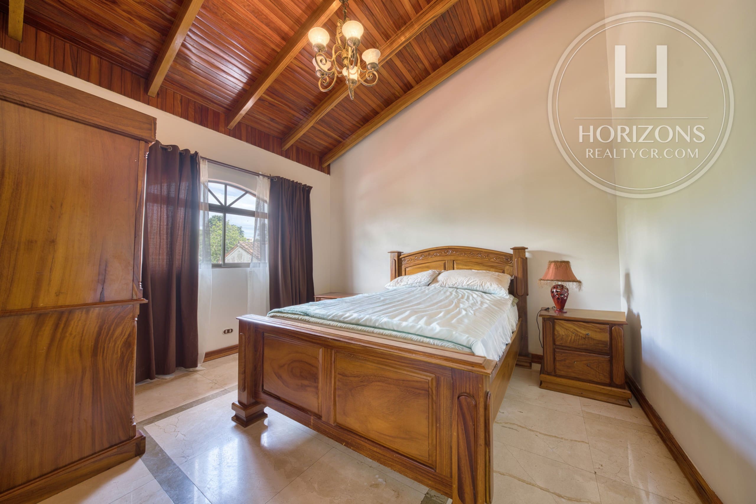 Casa en Venta en Residencial Altamonte Granadilla Curridabat Amplia Zona Verde con Vista a Reserva nja1406sb