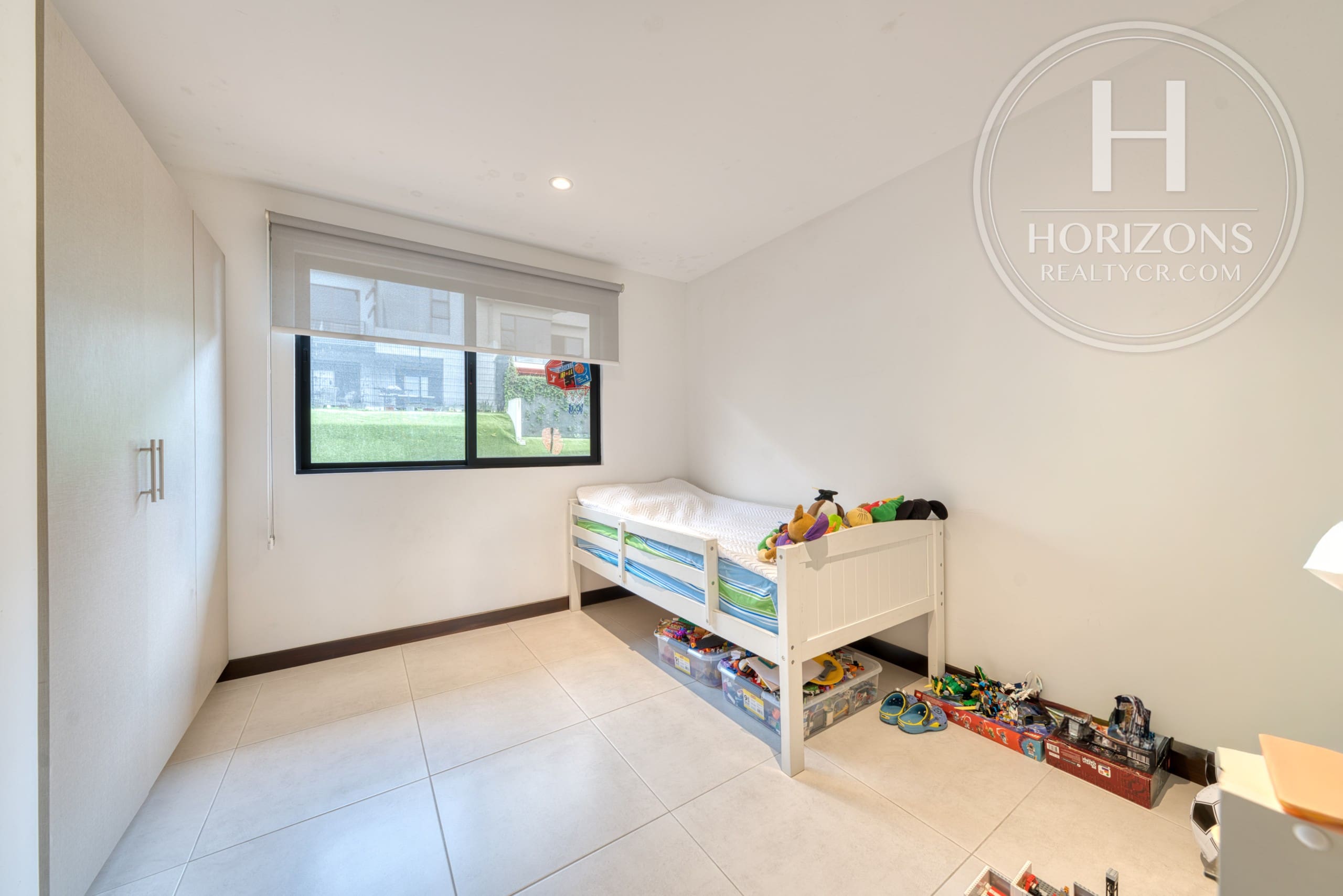 Casa en Venta en Condominio La Estefana en Sabanilla 3 Habitaciones más Mezzanine nja1409dm