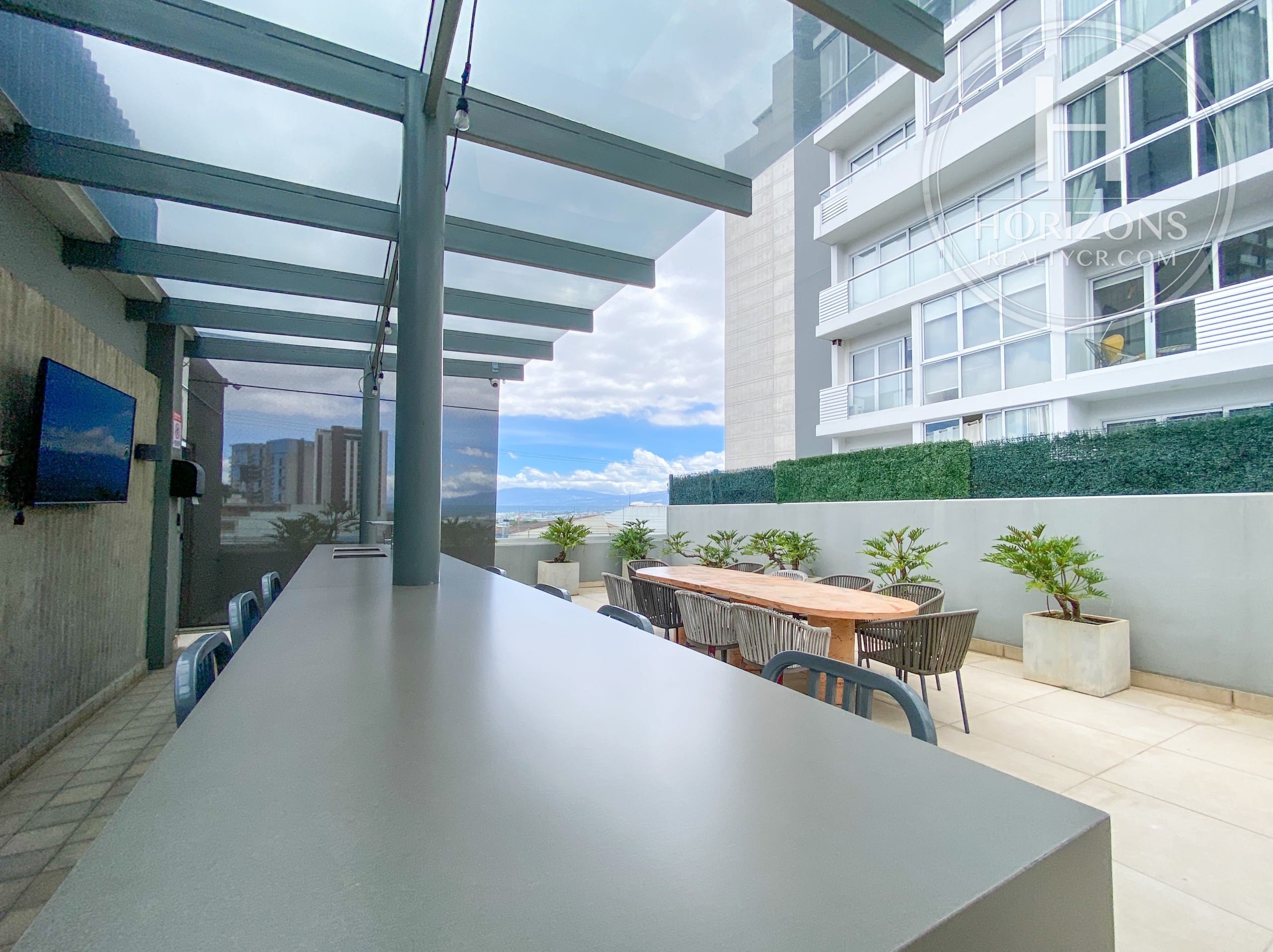 Se Vende Apartamento en Torre Ü Nunciatura, Rohrmoser 2 Habitaciones Esquinero con Vista nja1405jj