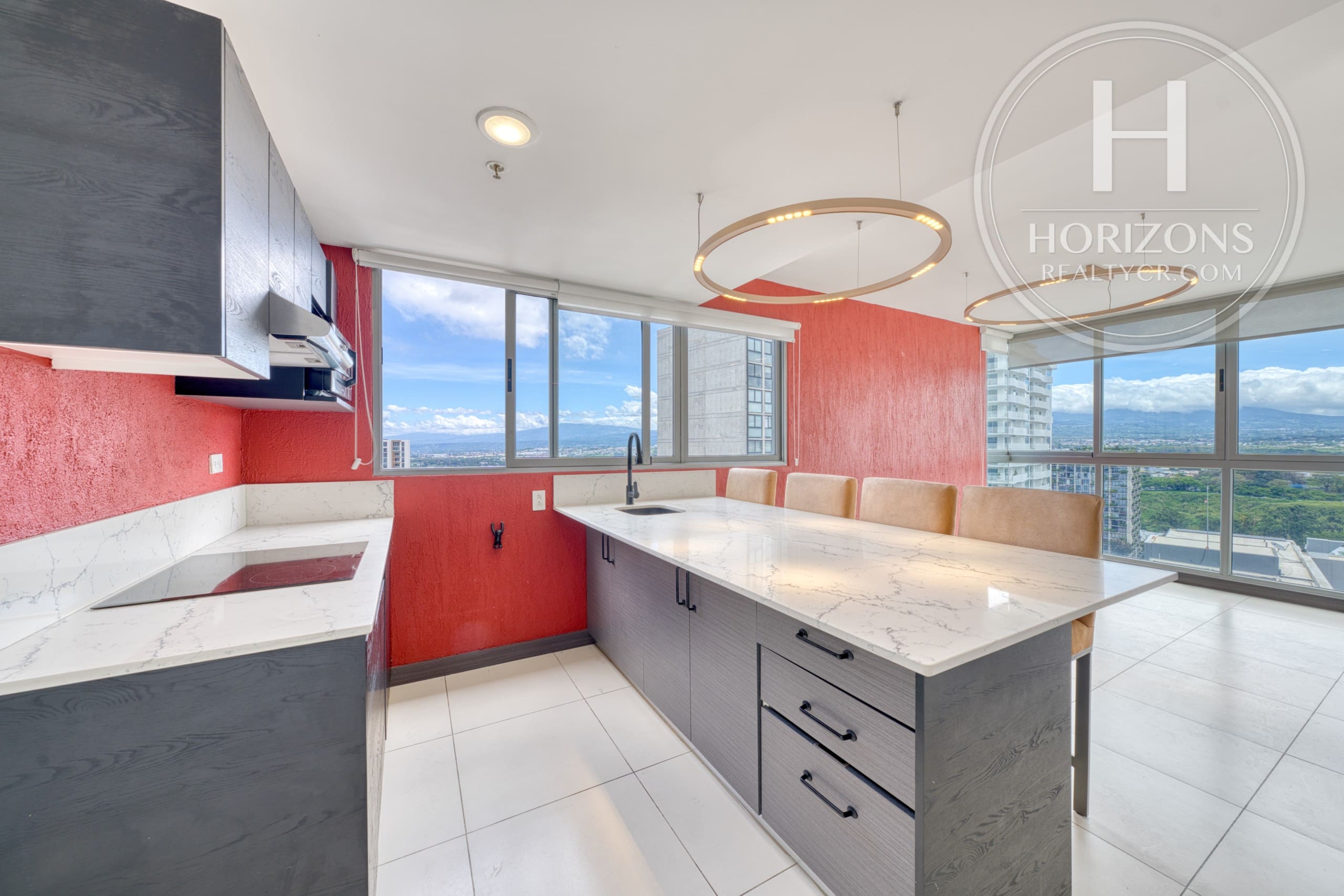Se Vende Apartamento en Torre Ü Nunciatura, Rohrmoser 2 Habitaciones Esquinero con Vista nja1405jj