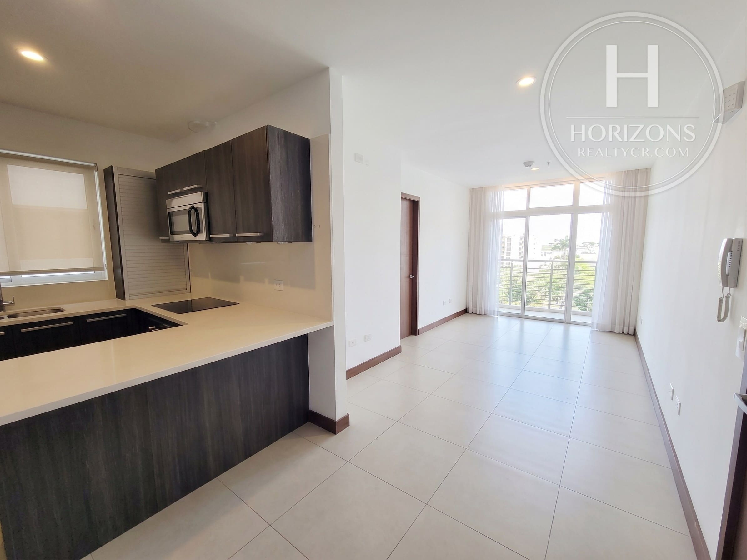 Apartamento en Venta en Vía Natura en Curridabat 1 Habitación con Estudio y Vista NJA1383JB