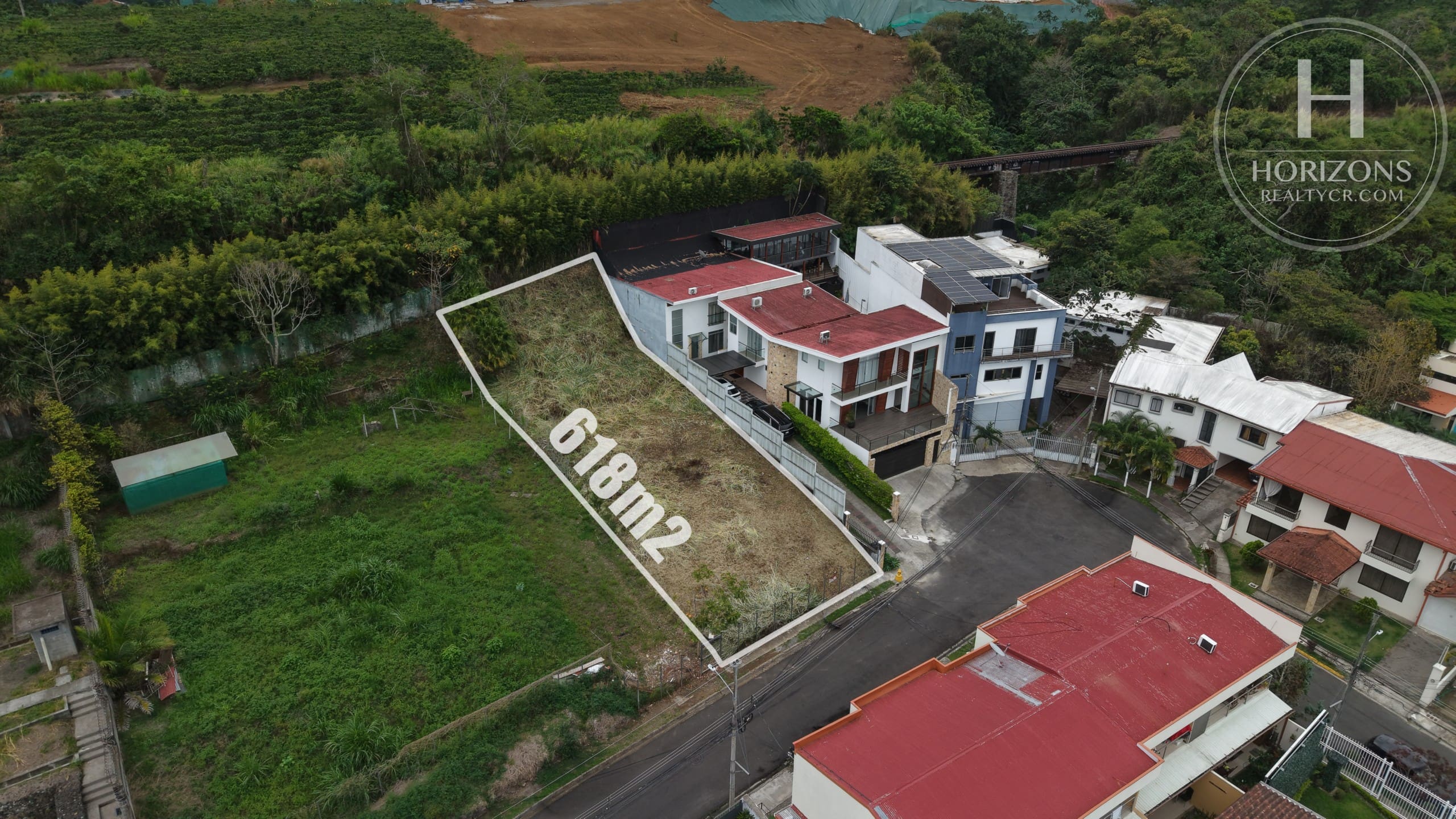 Lote en Venta Dentro de Residencial en Pinares, Curridabat 618 m² Construcción Libre nja1407dm