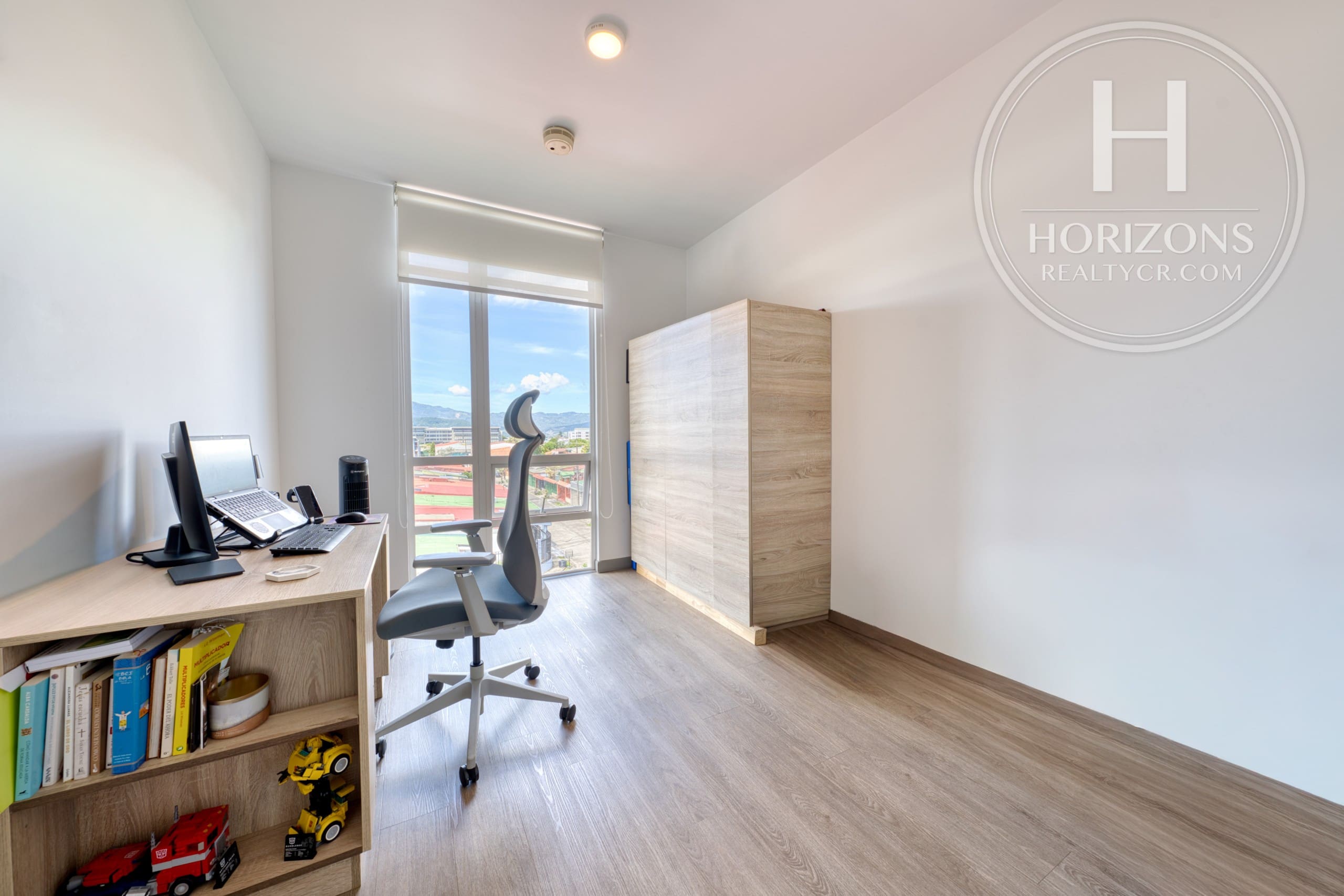 Se Vende Apartamento en Condominio Vive Sabanilla en Sabanilla Montes de Oca 2 Habitaciones con Vista Panorámica NJA1414JB