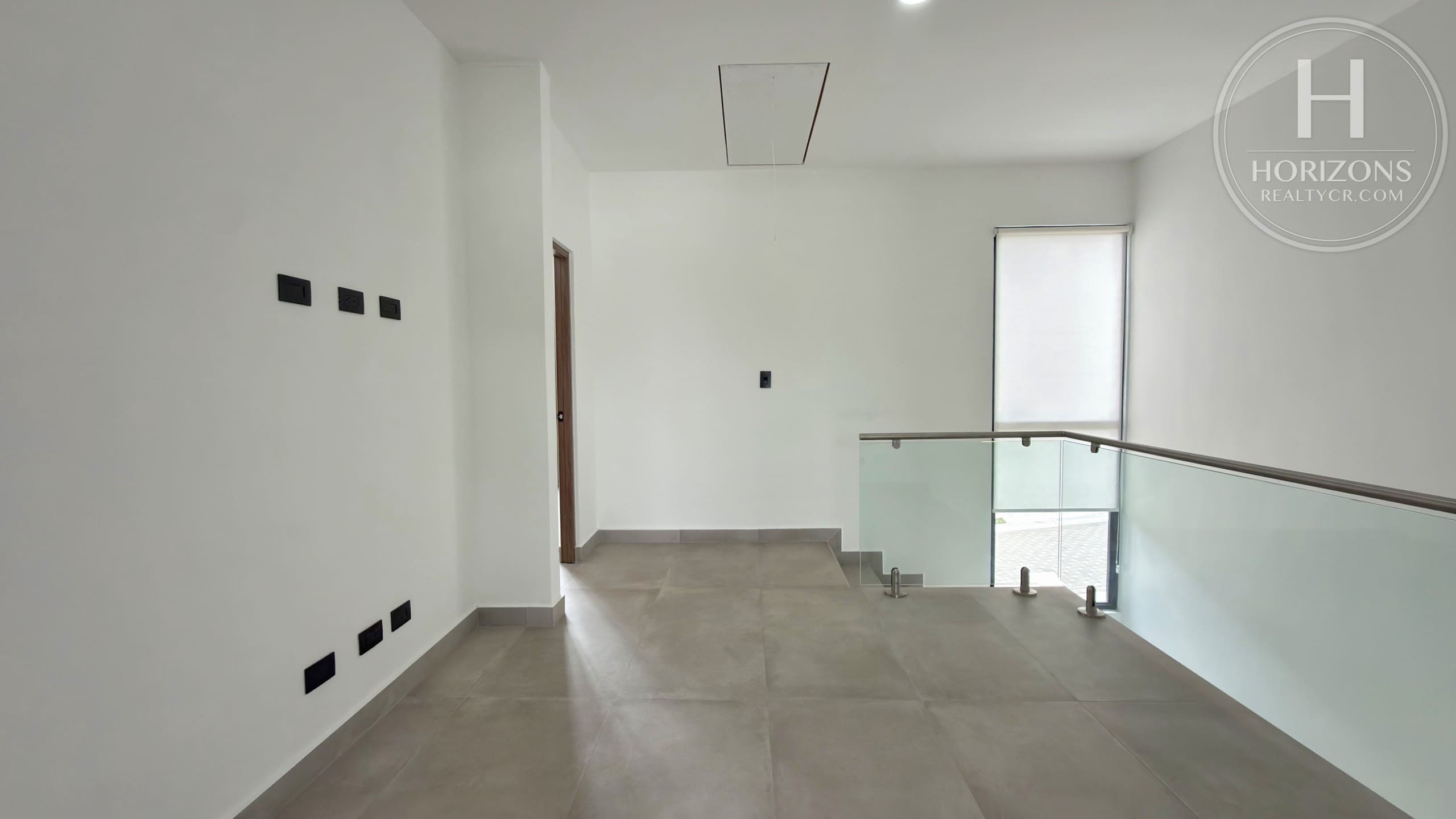 Casa en Alquiler en Condominio NAIA en Guachipelín de Escazú 3 Habitaciones con Línea Blanca Pet Friendly NJA1415JB