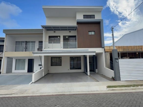 Casa En Venta Tres Ríos Distrito San Juan Nja1419Jb