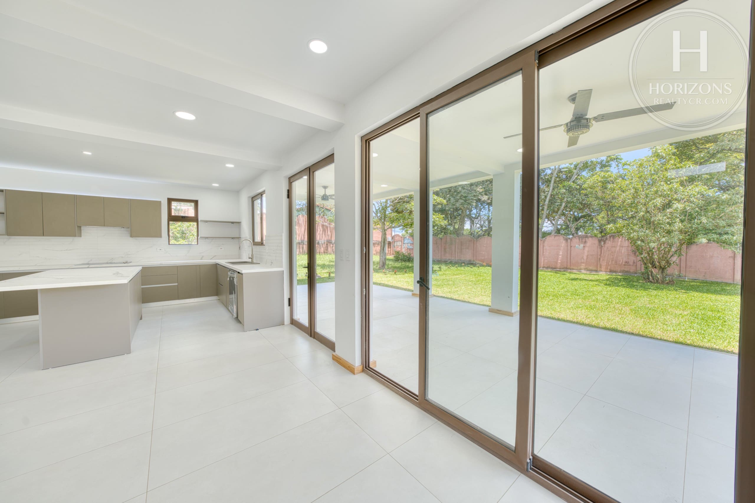 Casa En Alquiler La Guácima NJA1426JB
