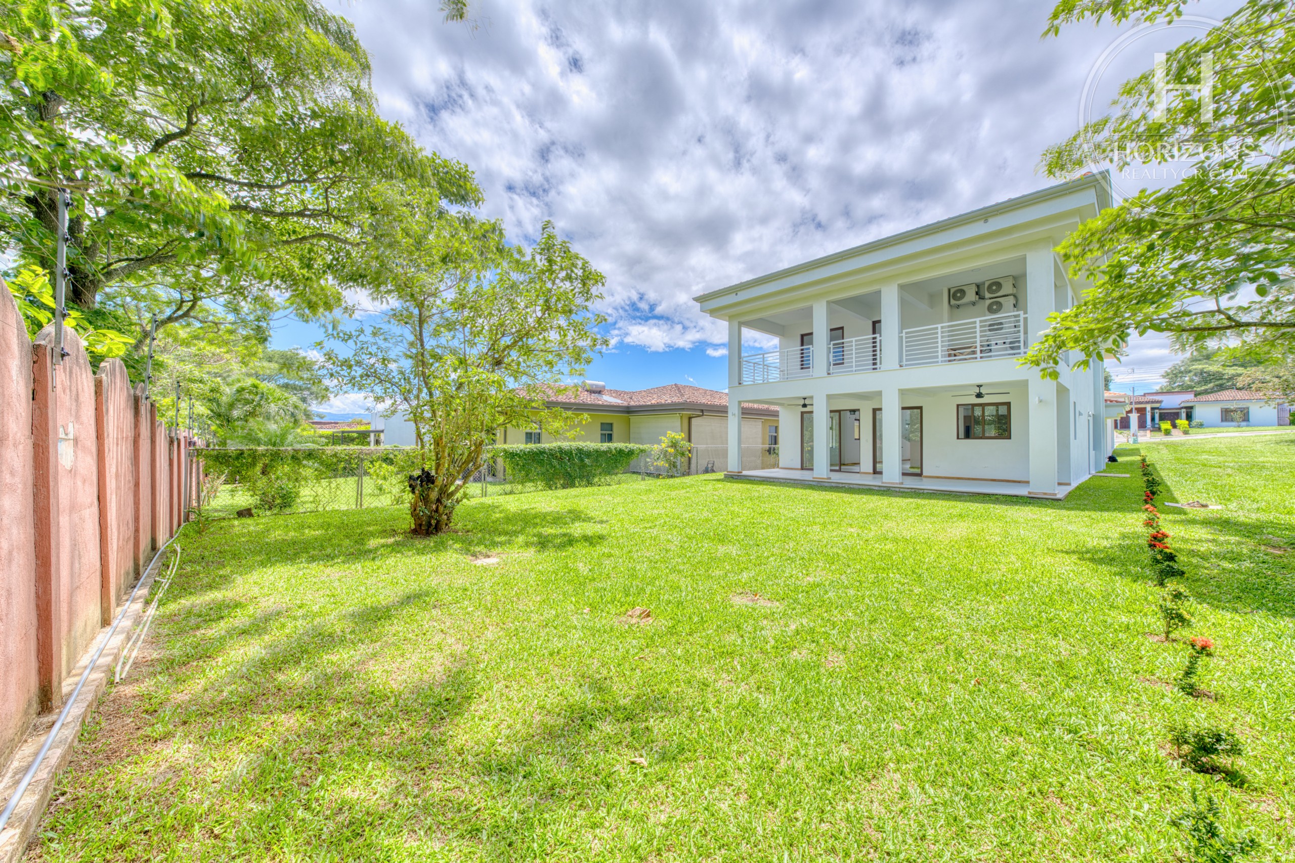 Se Alquila Casa De Lujo Para Estrenar En Condominio Posadas Del Río, La Guácima 5 Habitaciones Nja1426Jb