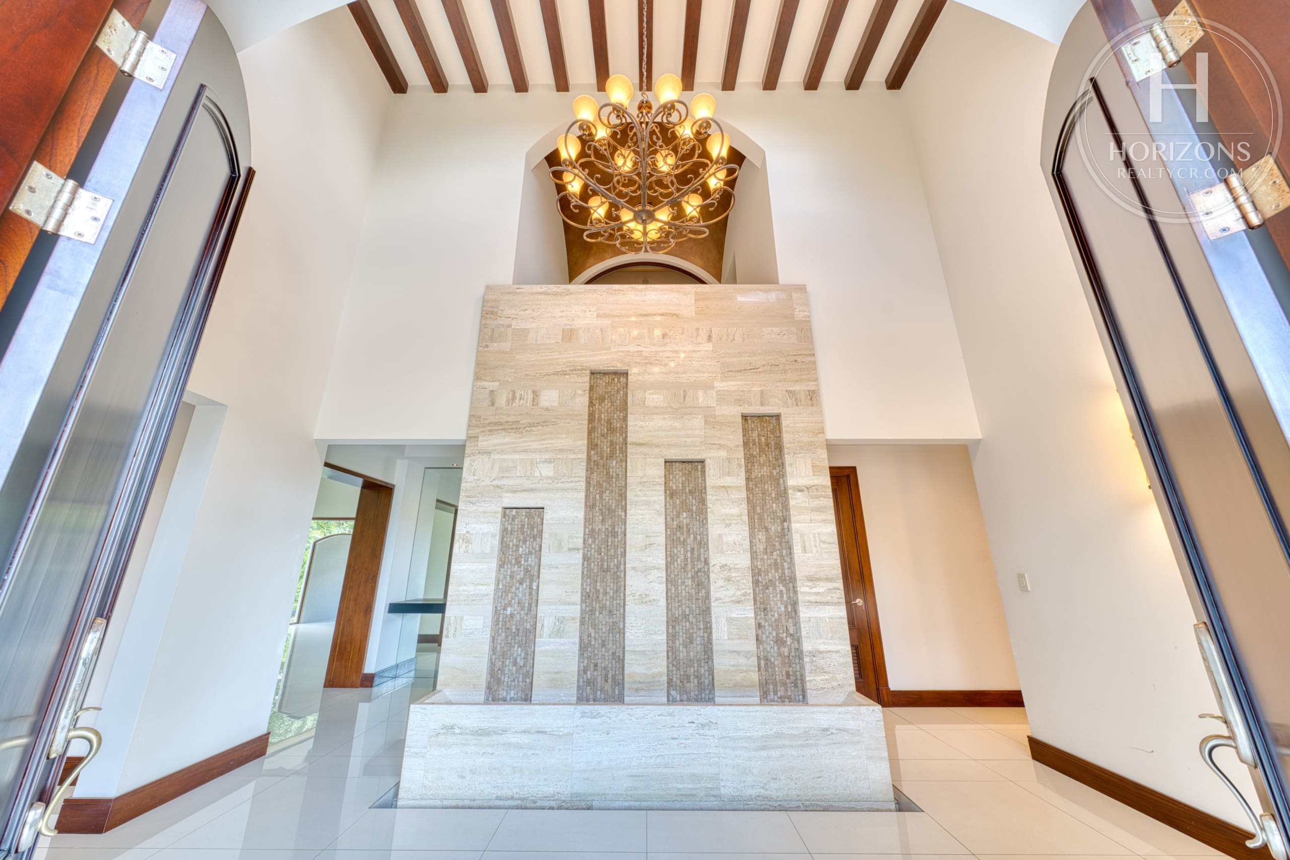 Casa De Lujo En Condominio Bosque De Lindora Santa Ana NJA1425JB