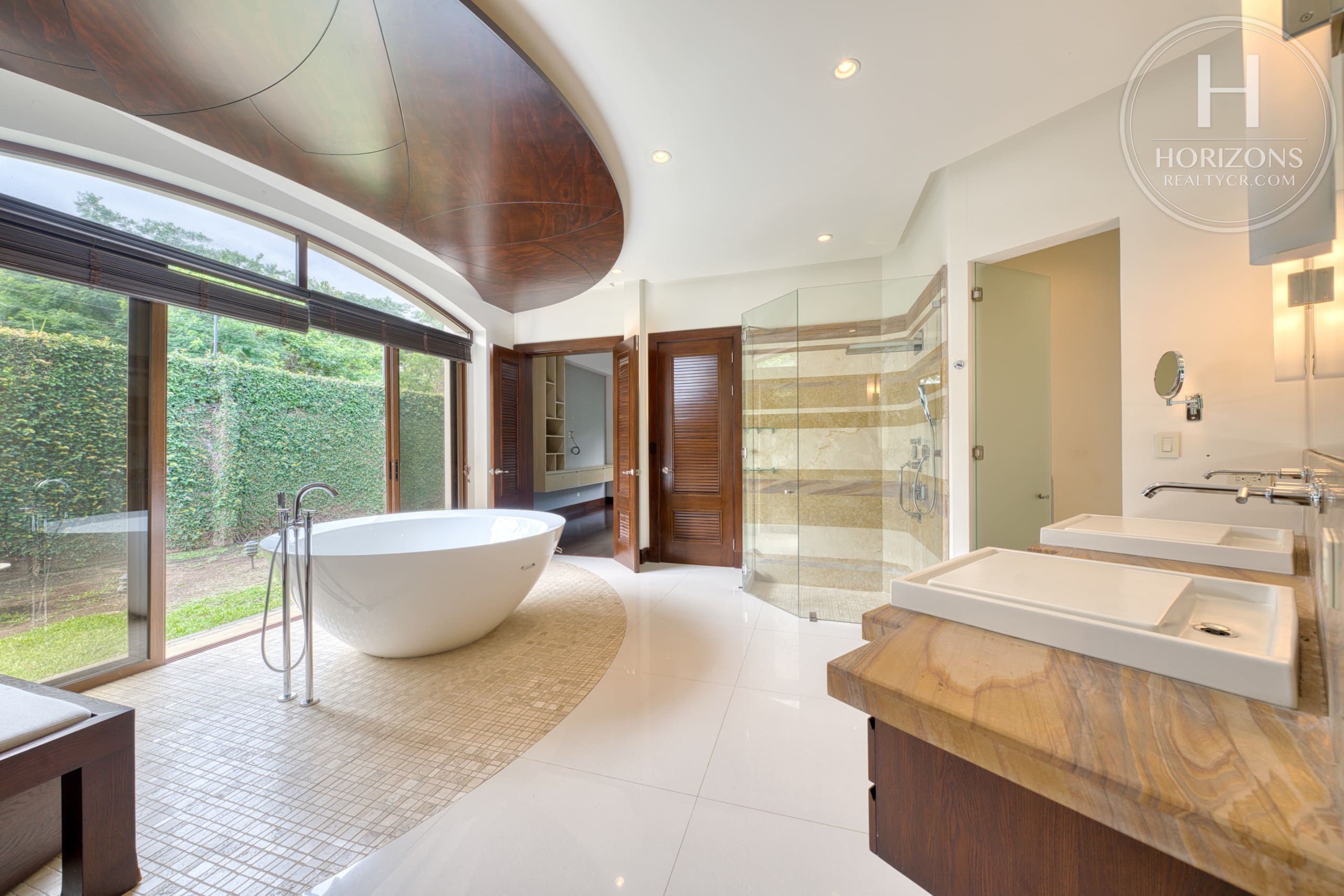 Casa De Lujo En Condominio Bosque De Lindora Santa Ana NJA1425JB
