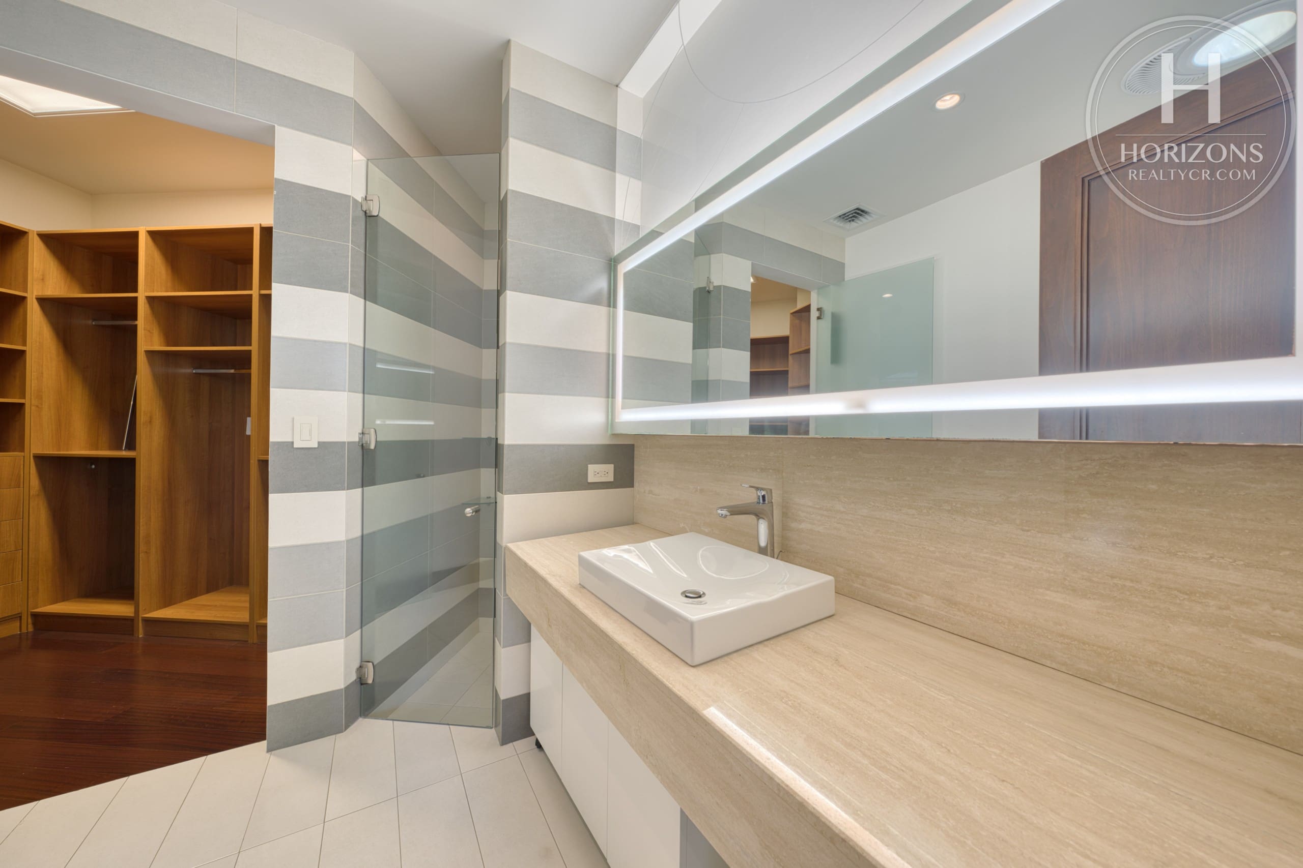 Casa De Lujo En Condominio Bosque De Lindora Santa Ana NJA1425JB