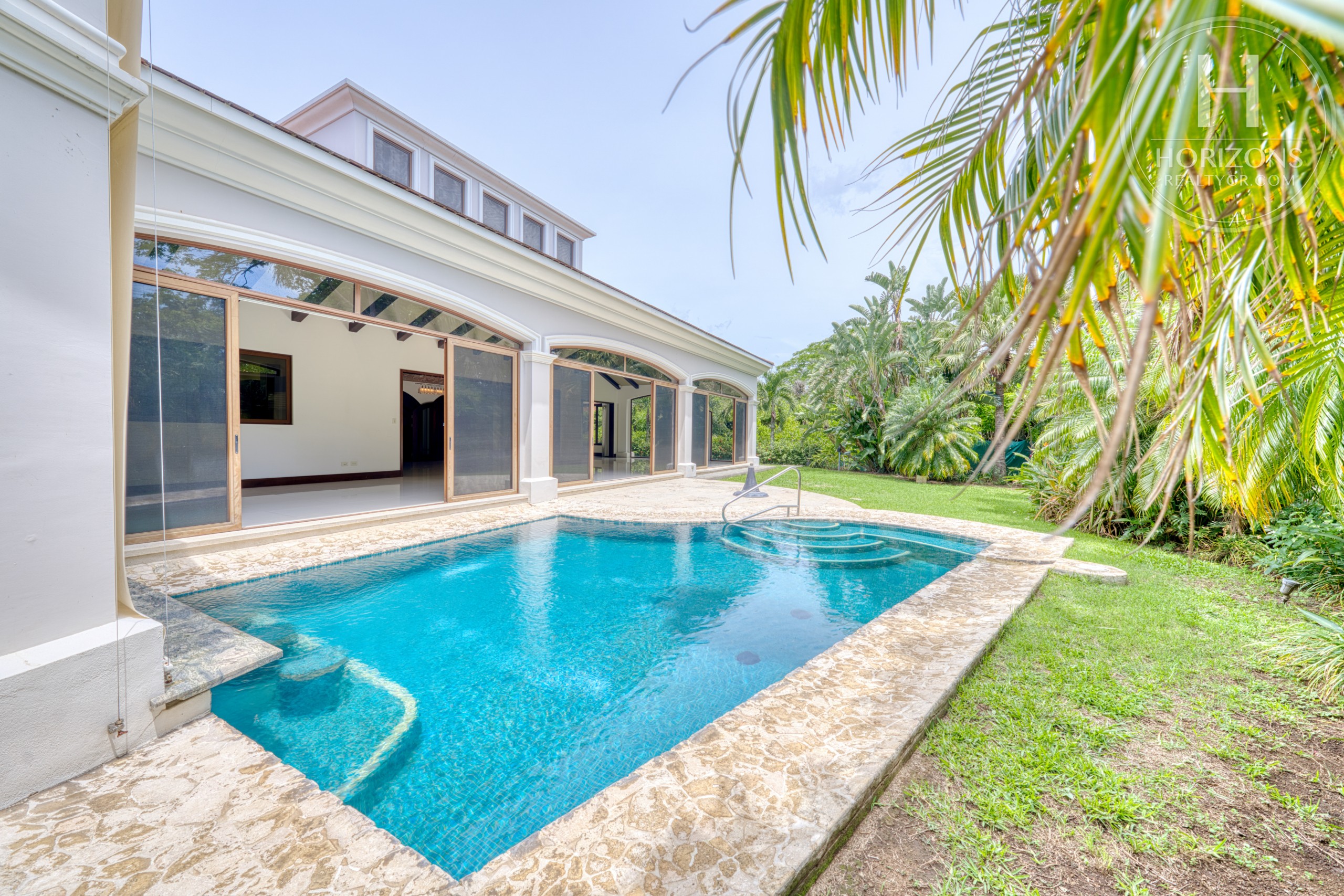 Casa De Lujo En Condominio Bosque De Lindora Santa Ana - NJA1425JB - exterior
