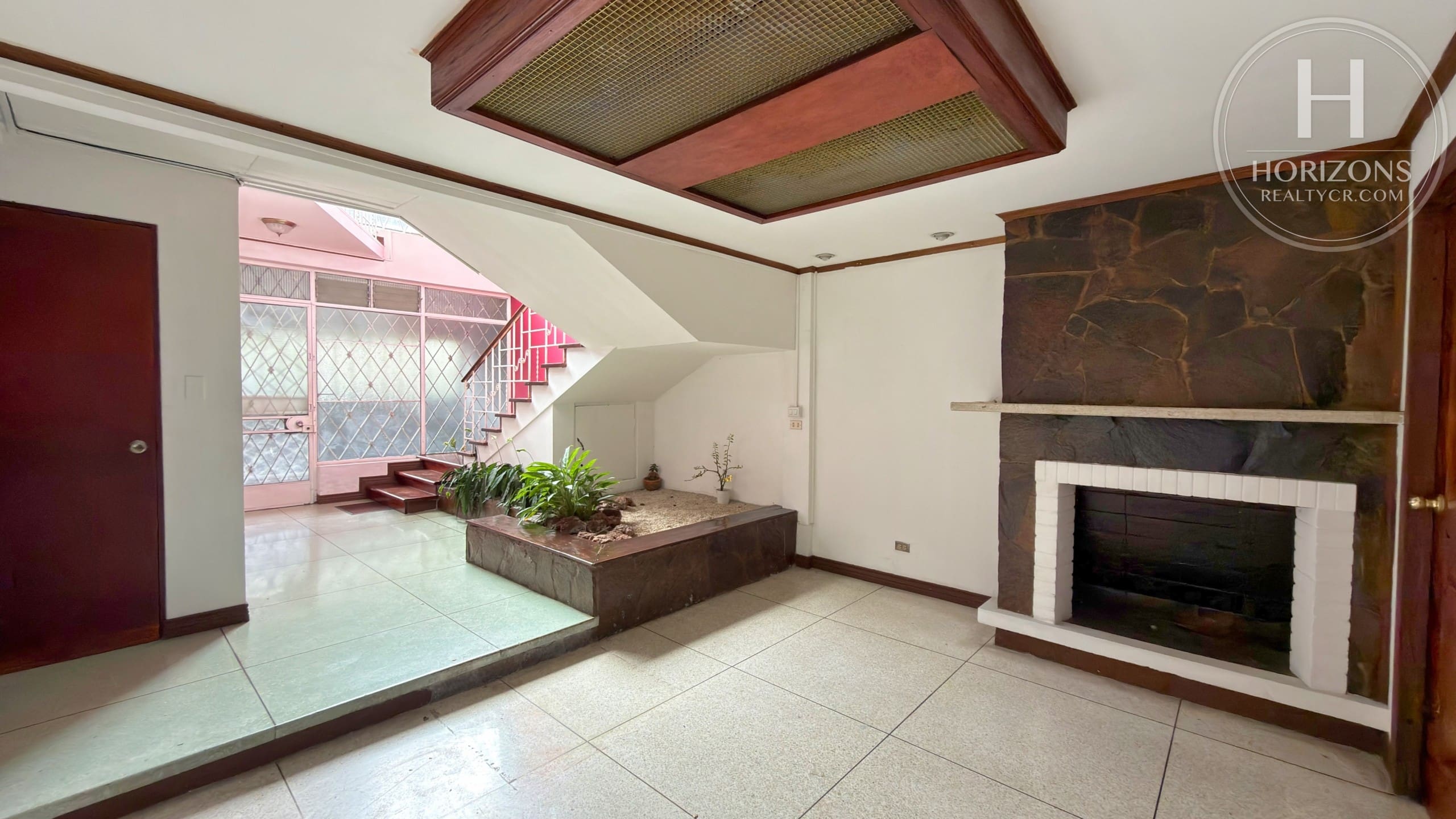 Alquiler Casa Uso Mixto Los Yoses - NJA1432JB - exterior