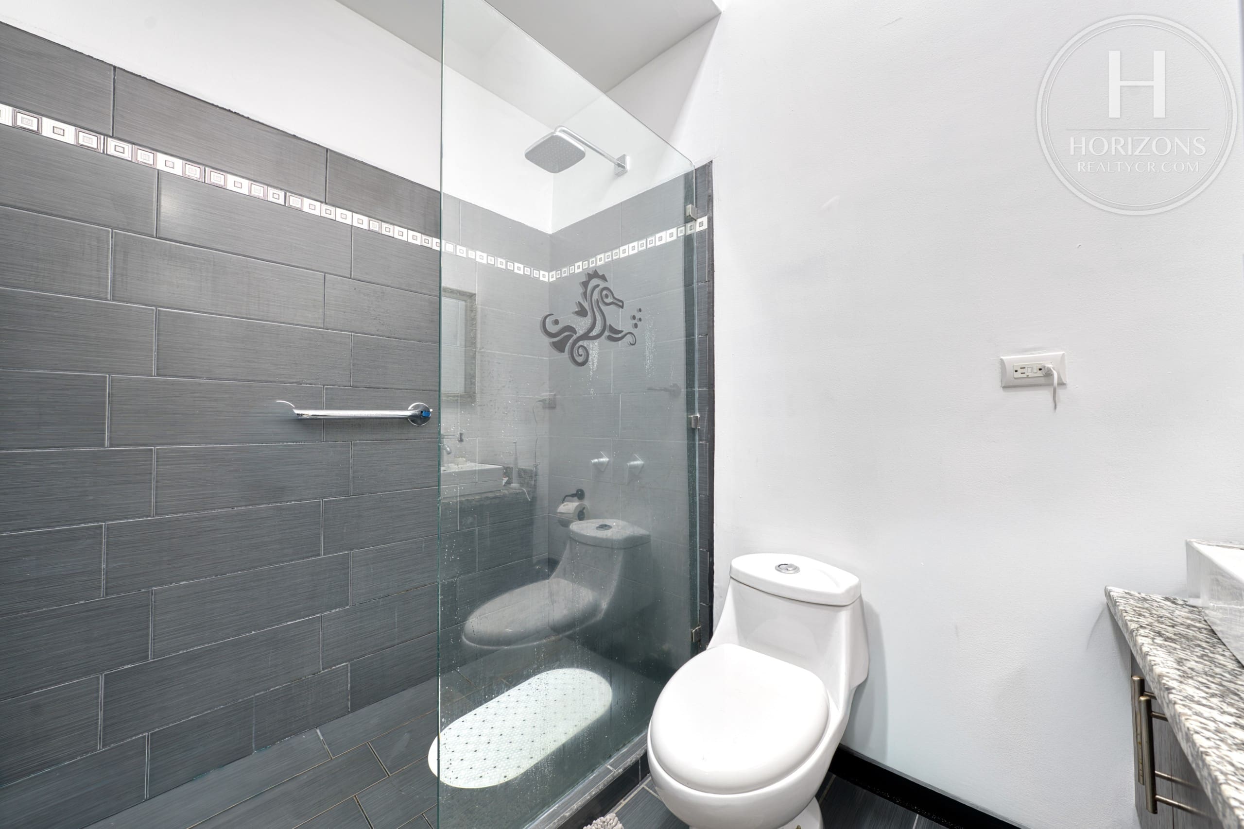 Se Vende Casa de una Planta en Curridabat Condominio Cedros del Este Ayarco Sur 3 Habitaciones NOJ1267OR