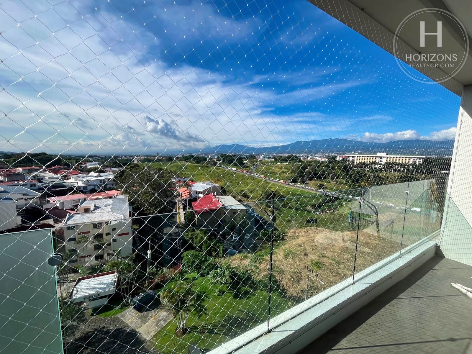 Apartamento Amueblado En Torre Iconnia | Horizons Realty