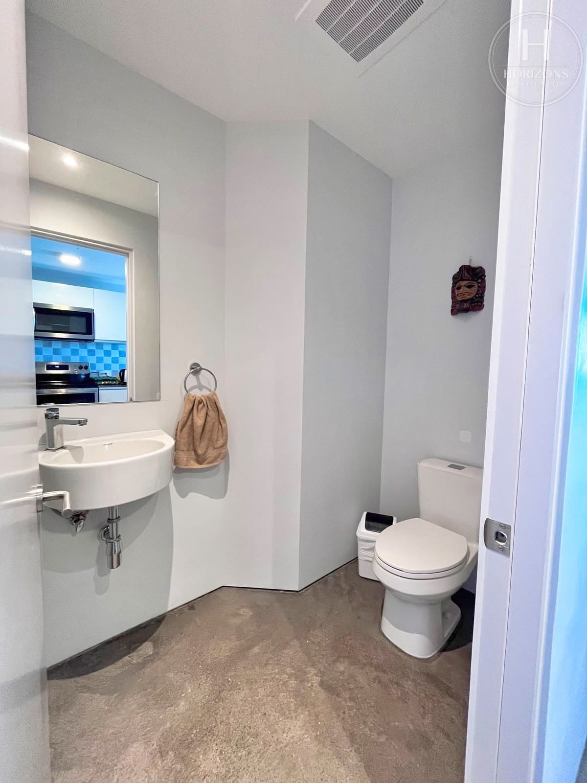 Apartamento Amueblado En Torre Iconnia | Horizons Realty