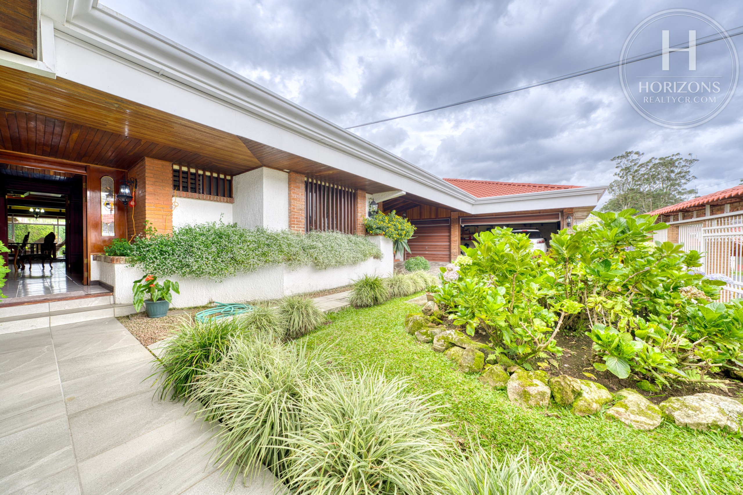 Casa En Venta Sabanilla Montes De Oca | Horizons Realty