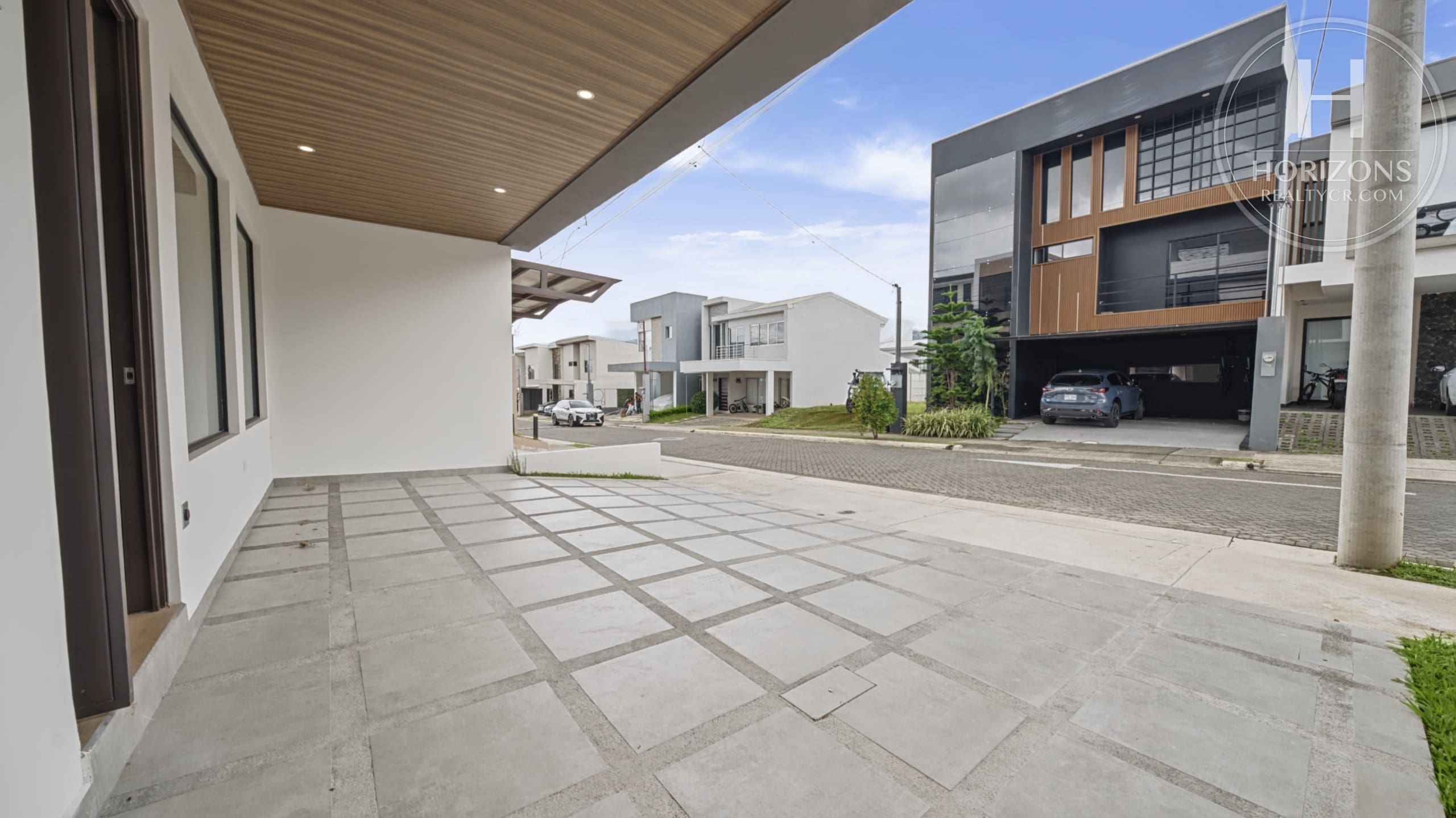 Condominio Distrito San Juan | Horizons Realty
