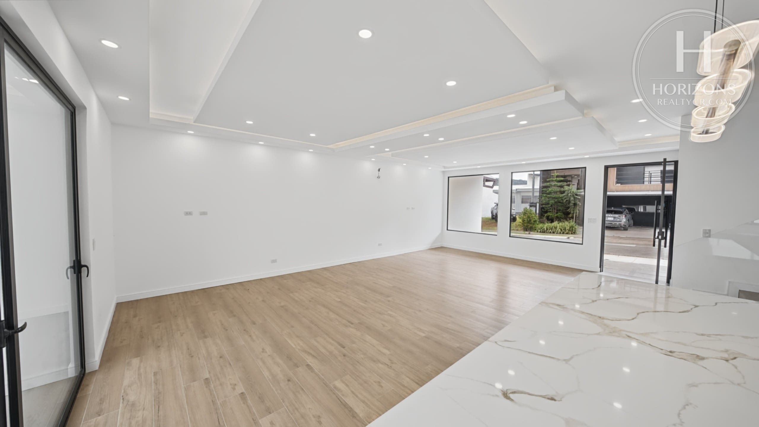 Condominio Distrito San Juan | Horizons Realty