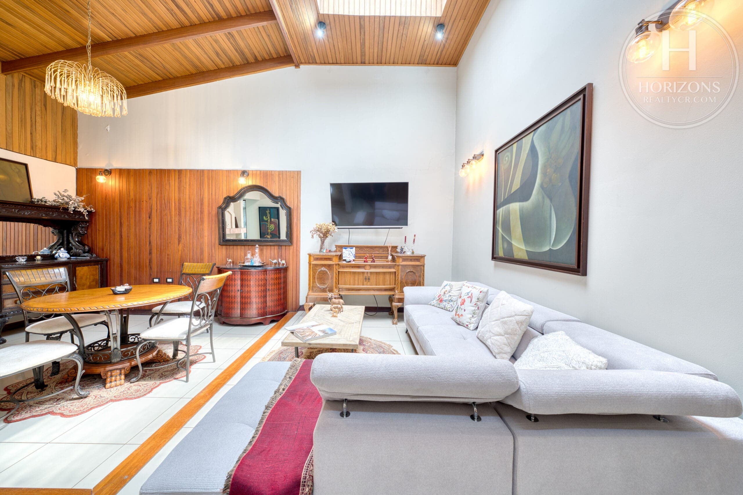 Casa de una planta en Los Yoses Sur - sala