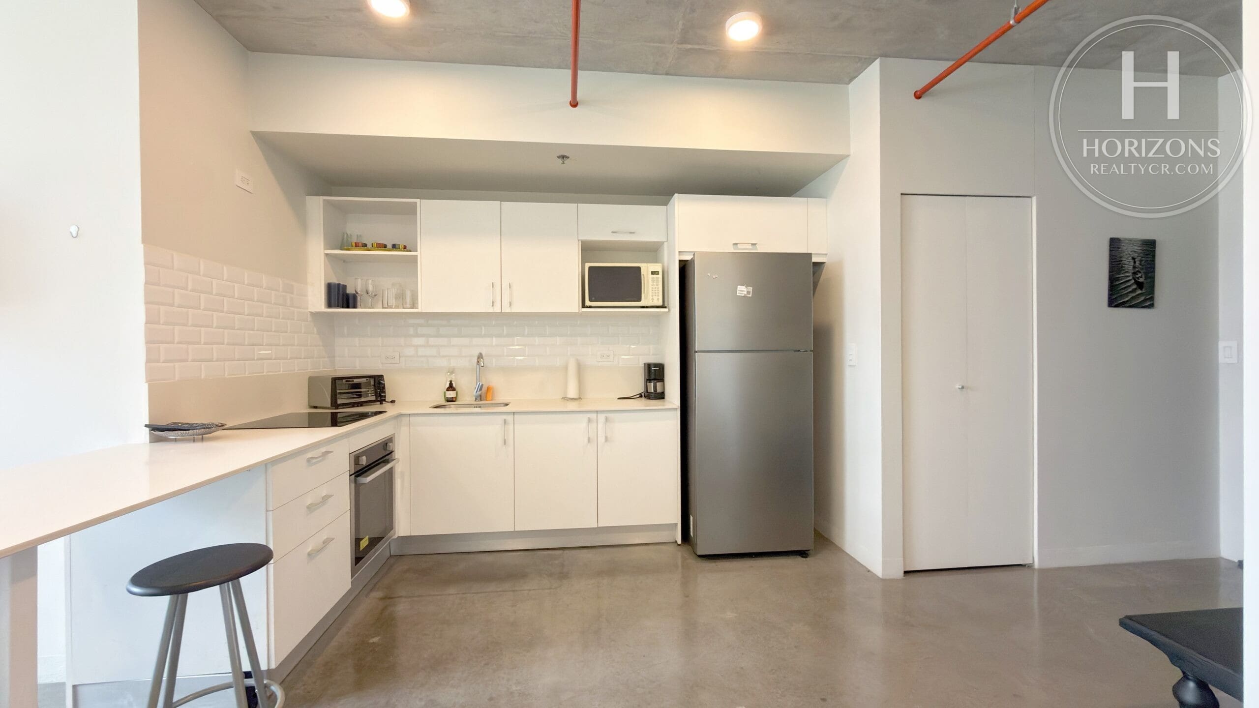 Estudio amueblado en URBN Escalante - cocina