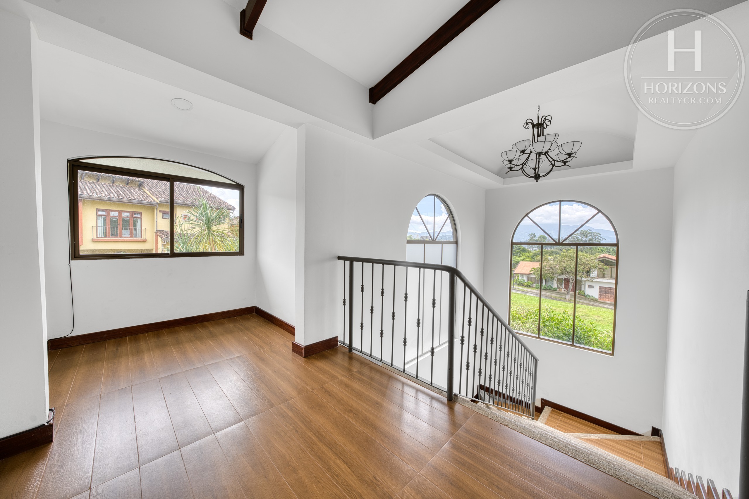 Condominio Santa Lucía | Horizons Realty