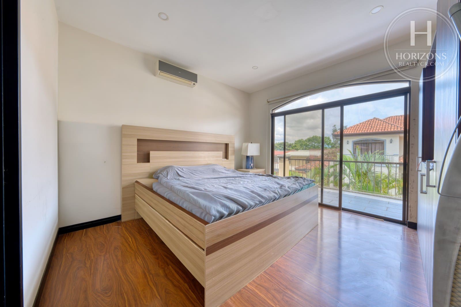 Casa en venta Condominio Loma Real Escazú - habitación