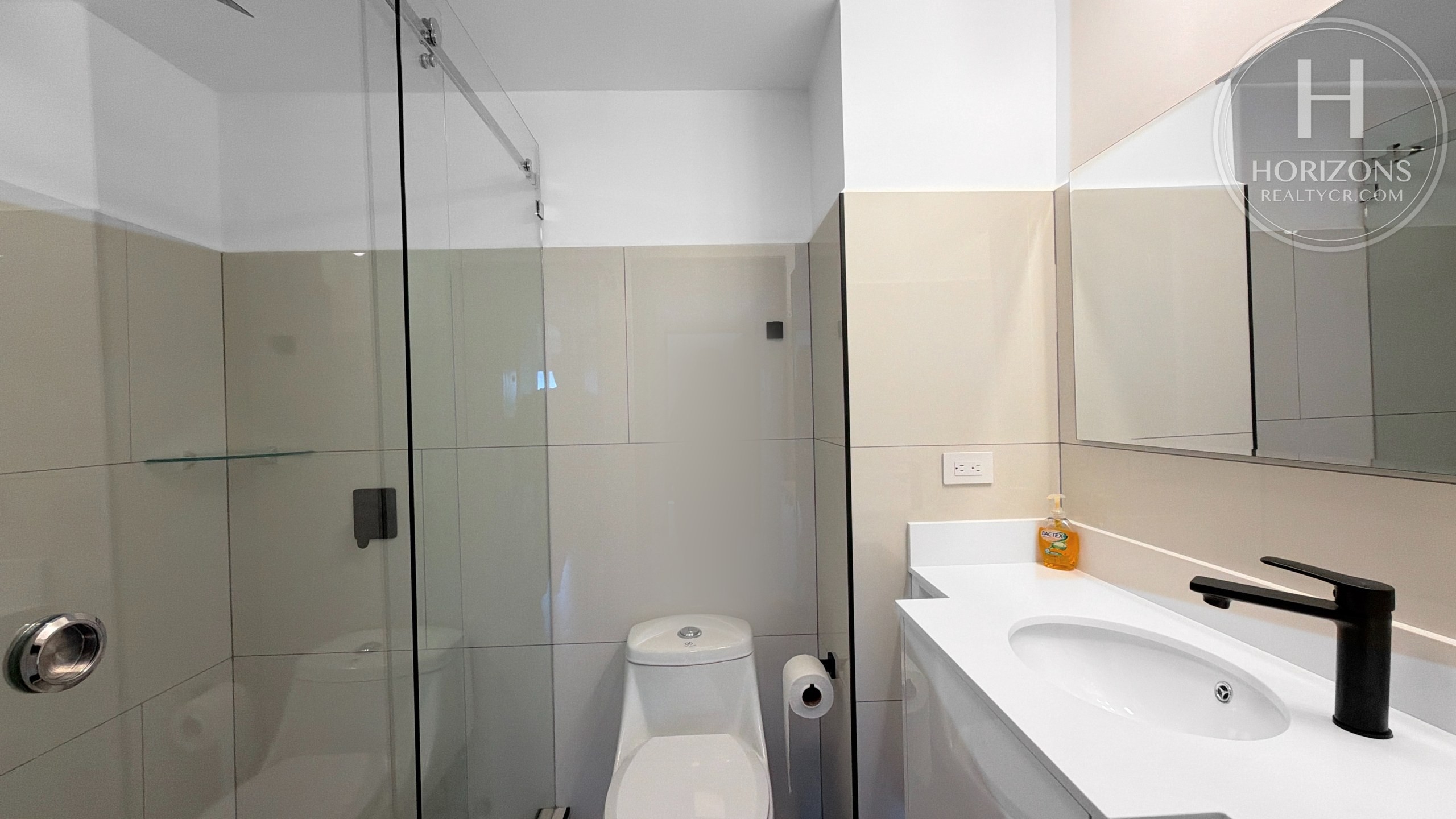 Apartamento en Condominio Khaya Ruta Uno Barreal de Heredia - baño 2