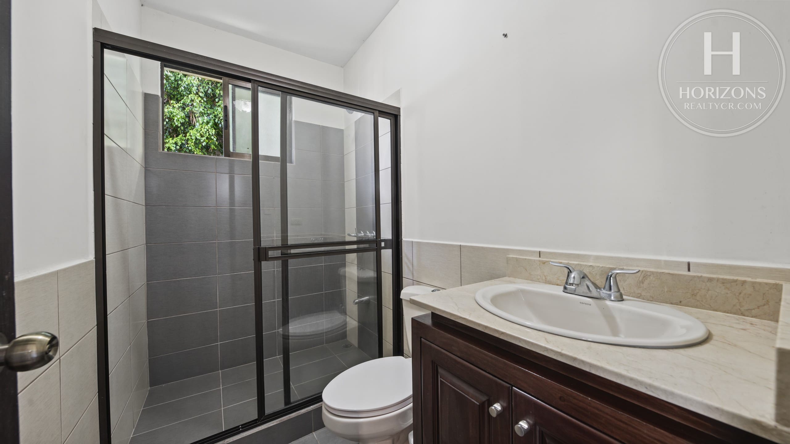 Condominio Punta Del Este | Horizons Realty