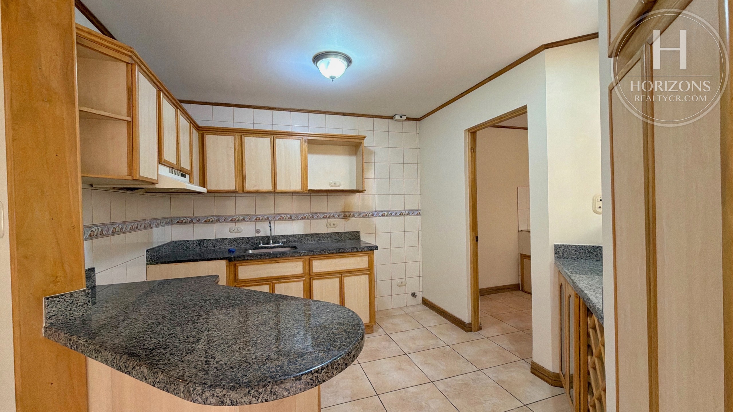 Casa En Condominio | Horizons Realty