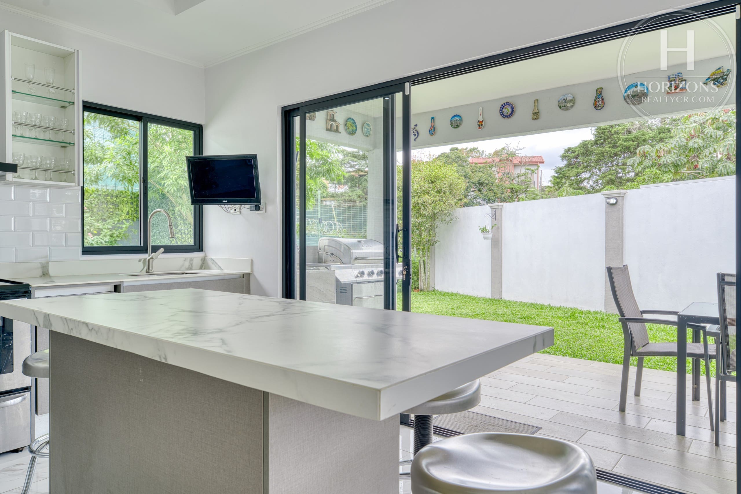 Residencial Altadena | Horizons Realty