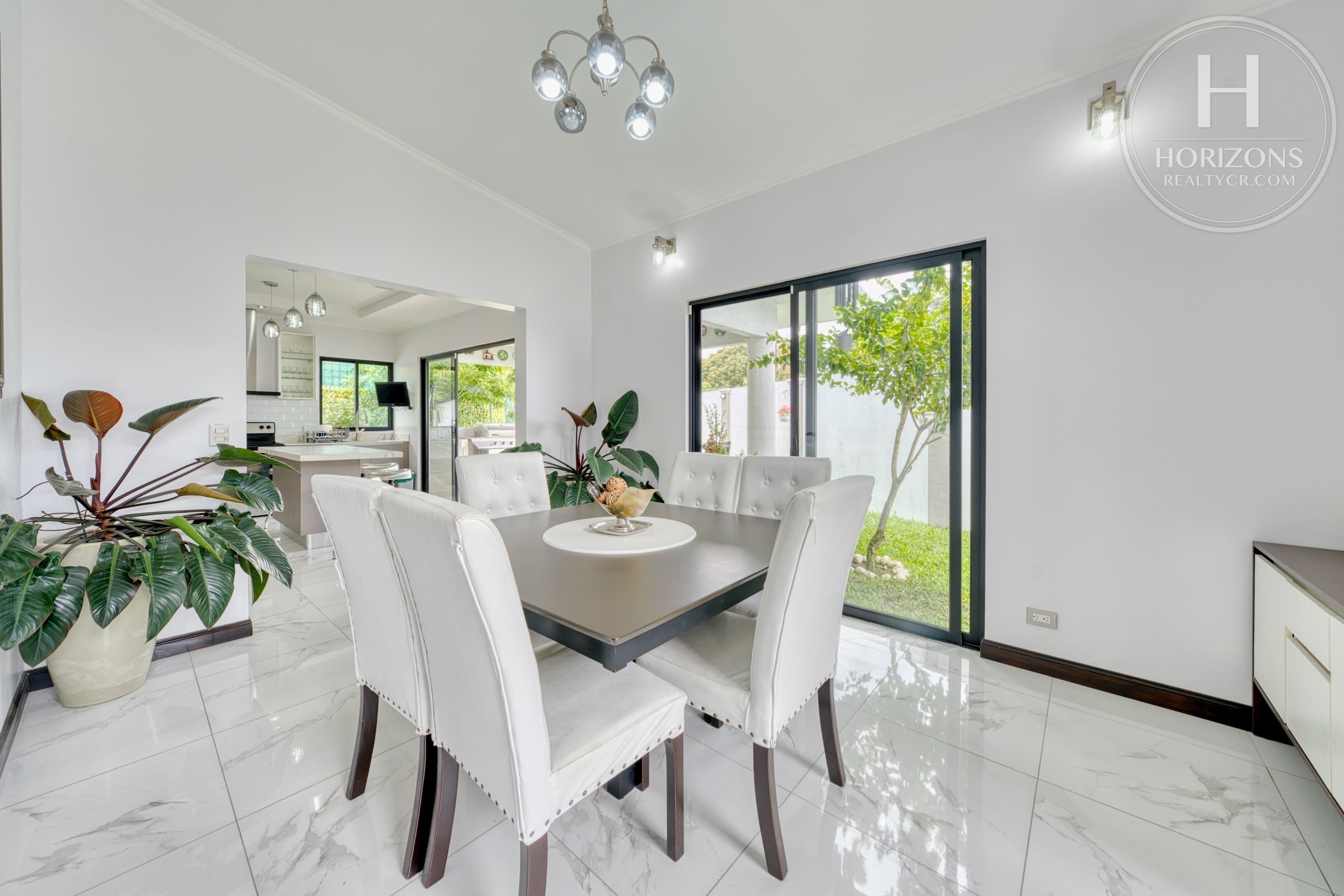 Residencial Altadena | Horizons Realty