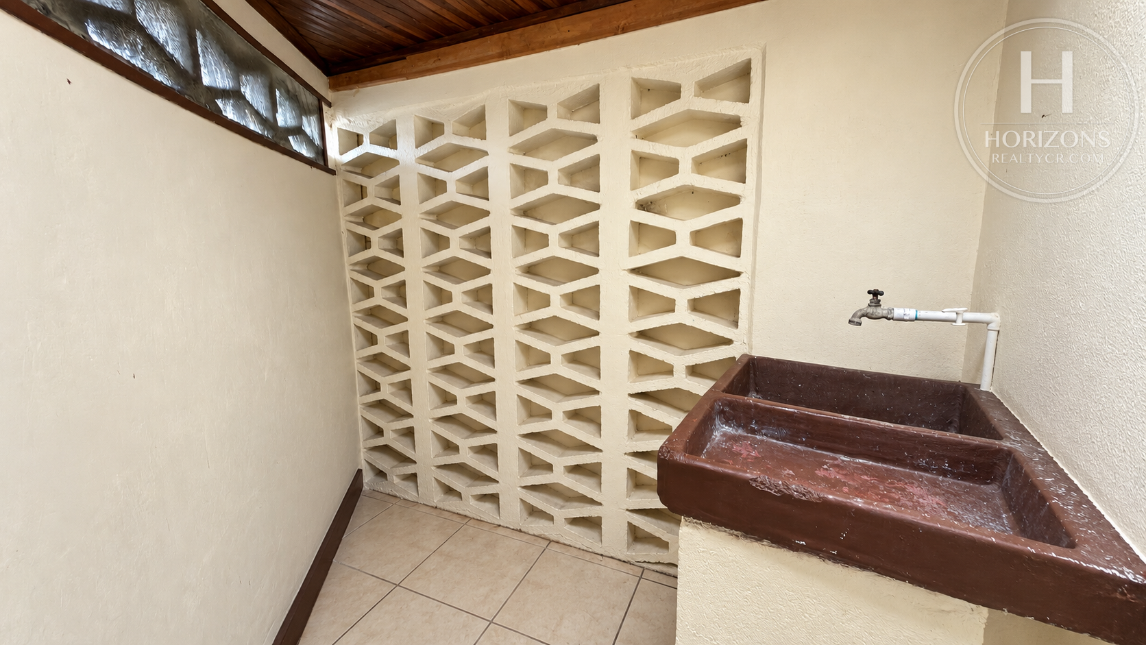 Apartamento en alquiler en Zapote - cuarto de pilas