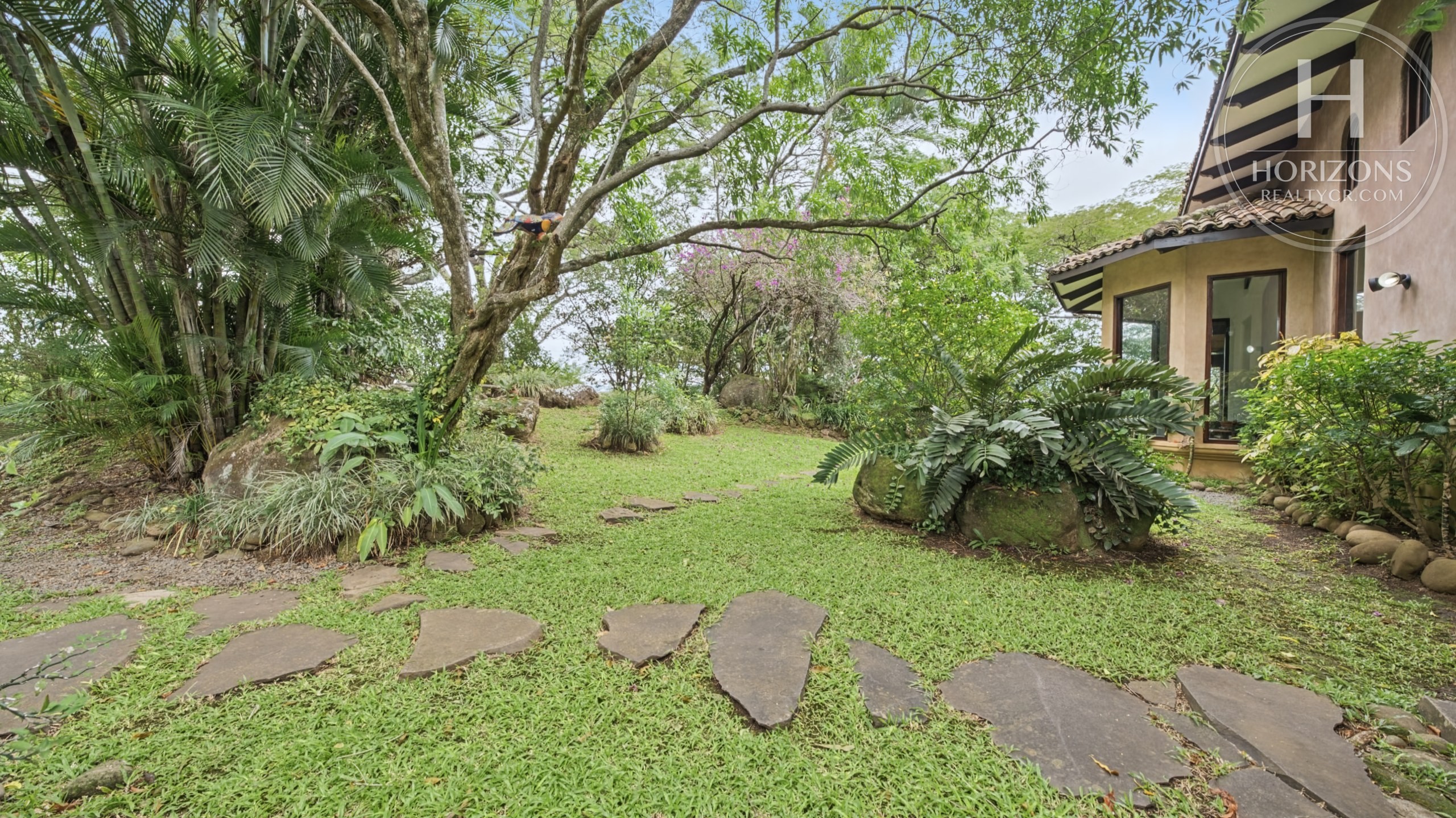 Casa En Venta En San Rafael De Alajuela - foto 2 de 33