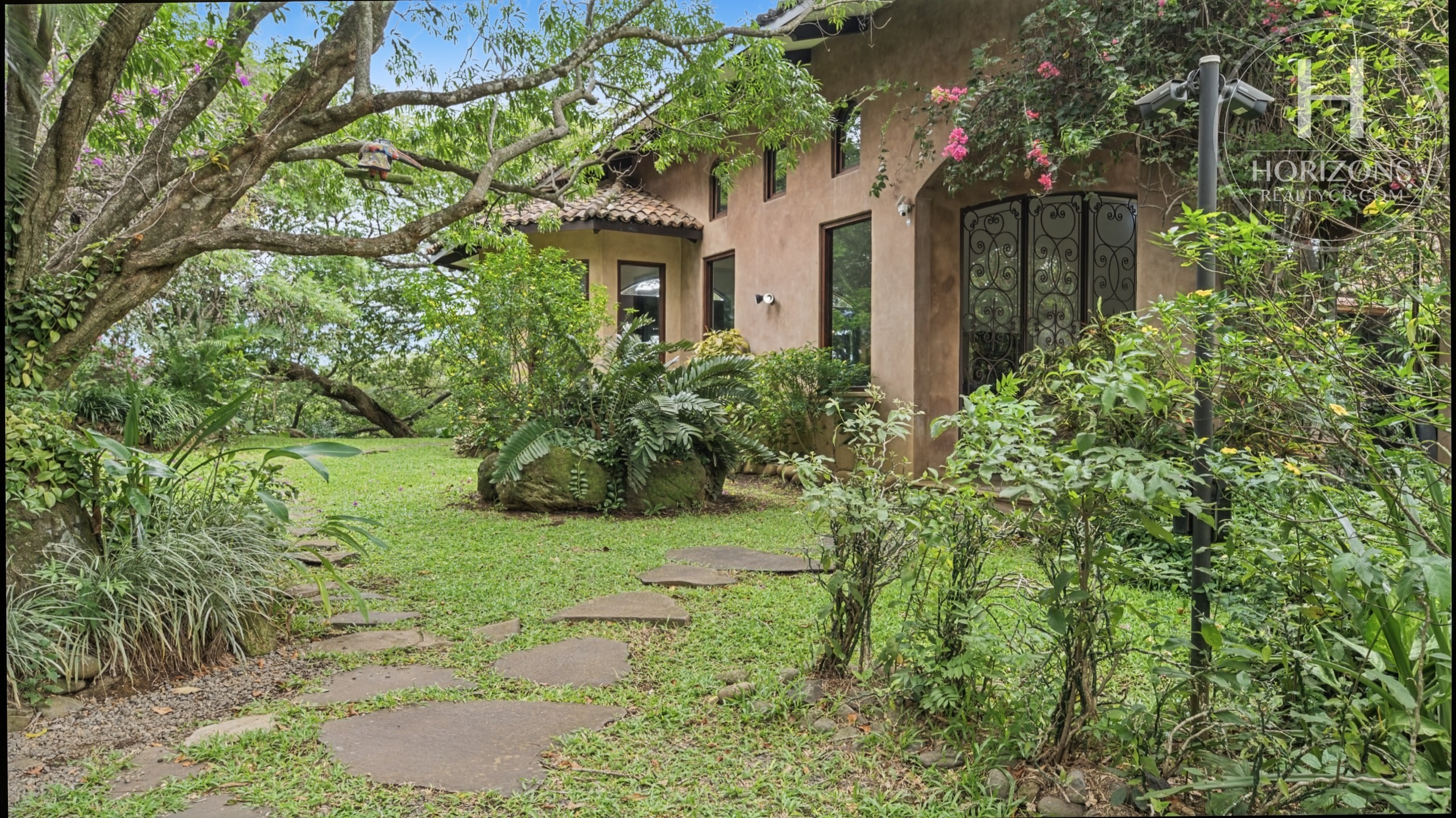 Casa En Venta En San Rafael De Alajuela | Horizons Realty