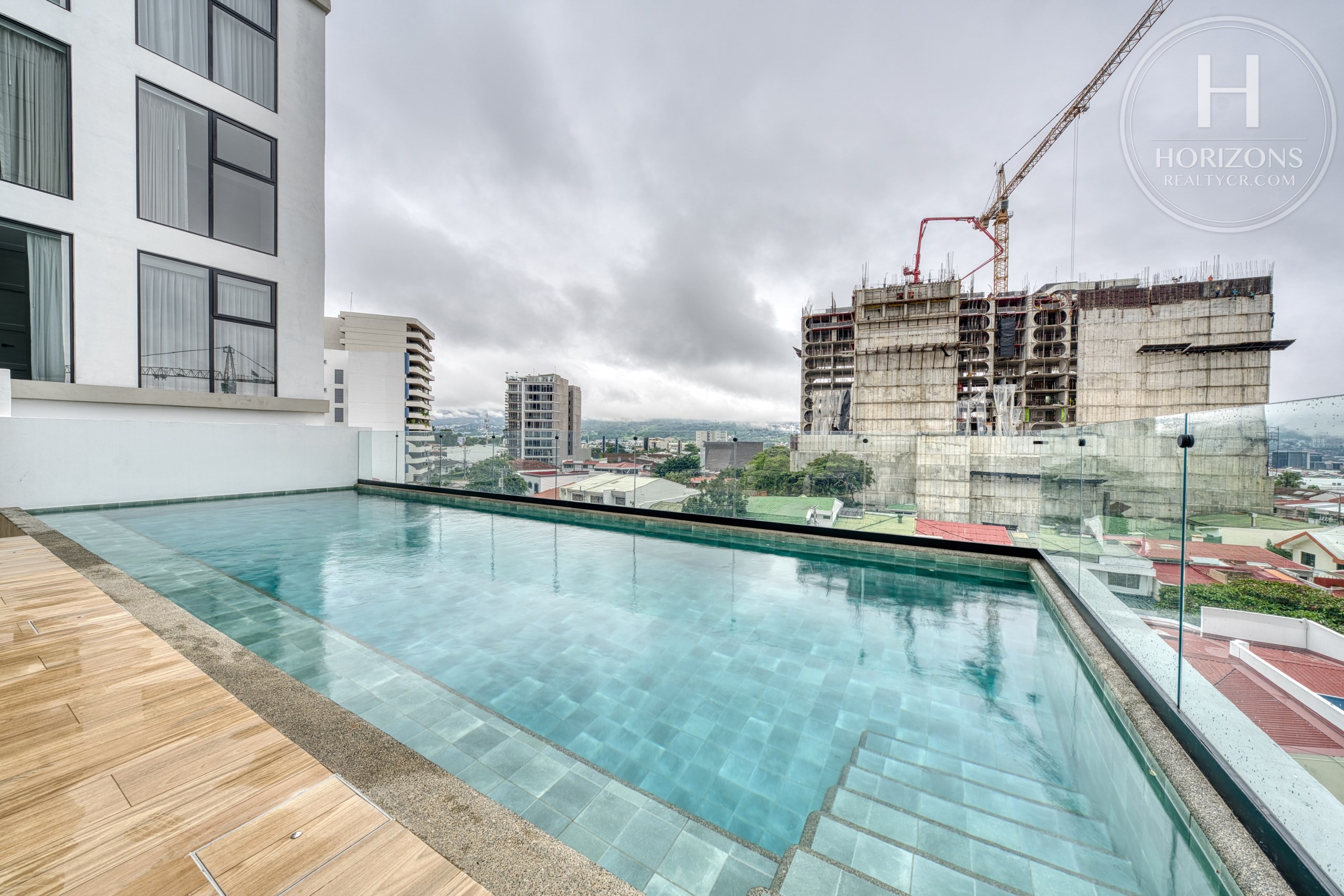 Condominio Parkwood Nunciatura - amenidades - piscina 3