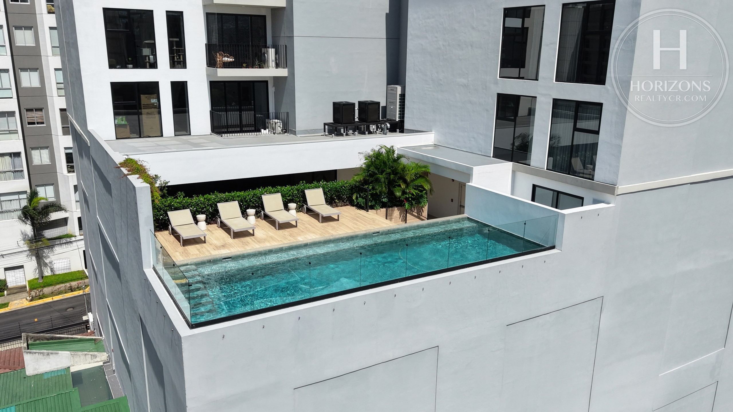 Condominio Parkwood Nunciatura - amenidades - piscina vista aérea
