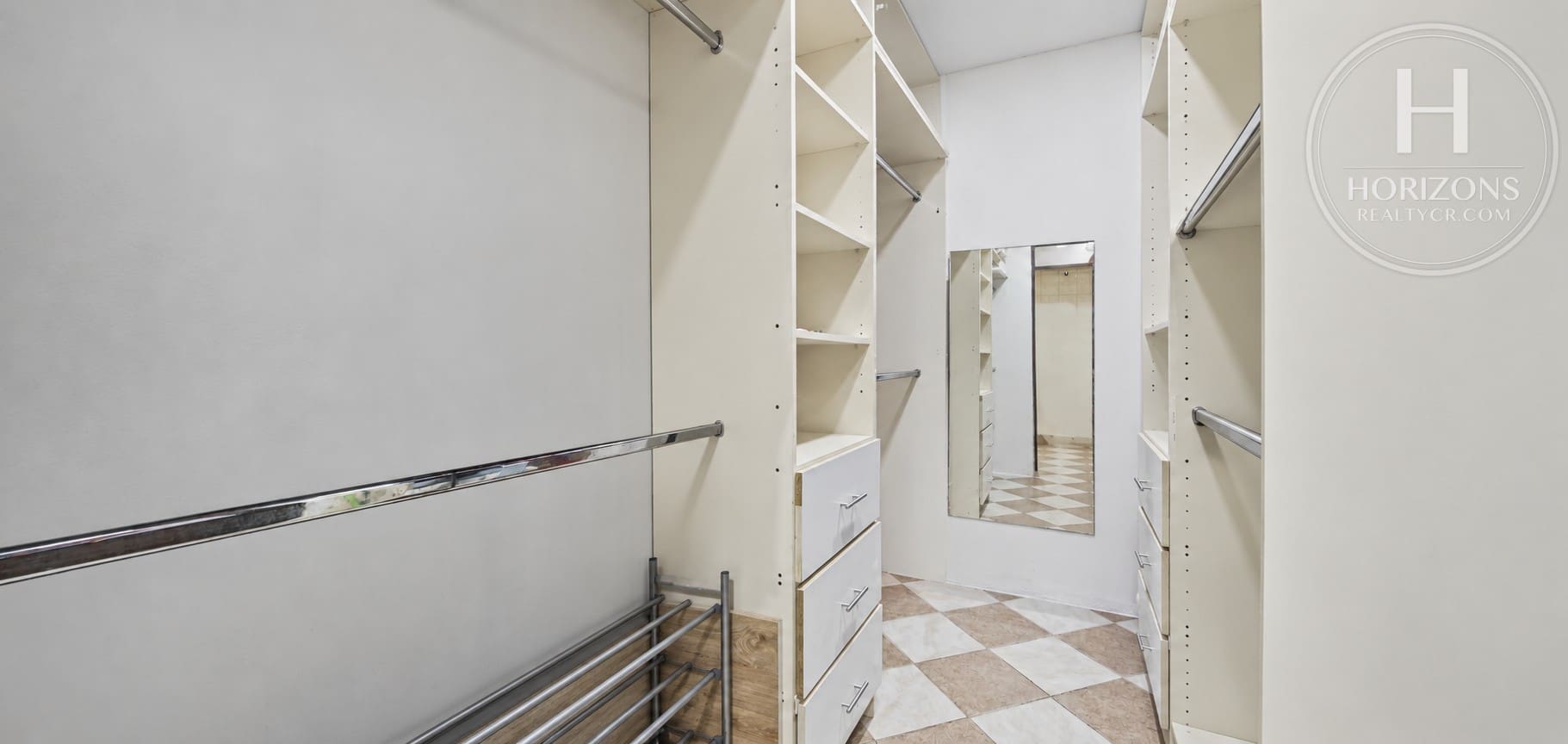 Condominio Bosque Verde | Horizons Realty