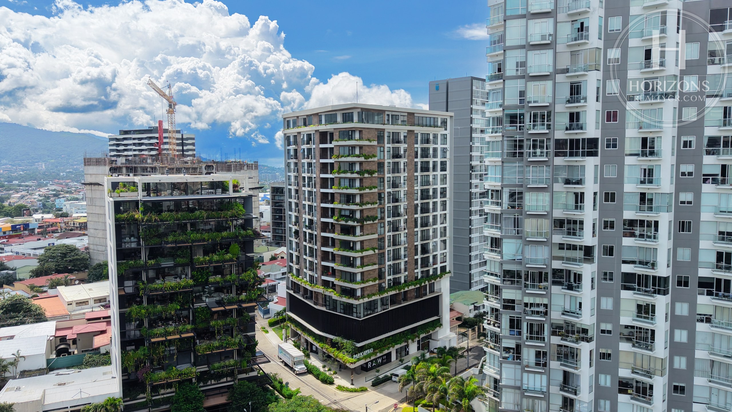 Condominio Parkwood Nunciatura - amenidades - vista aérea de la torre